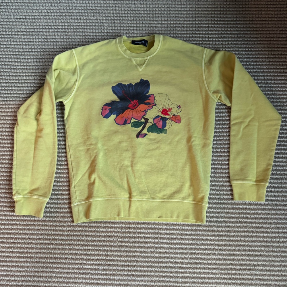 Dsquared2 rare vintage yellow graphic Print Sweatshirt. Fits like large